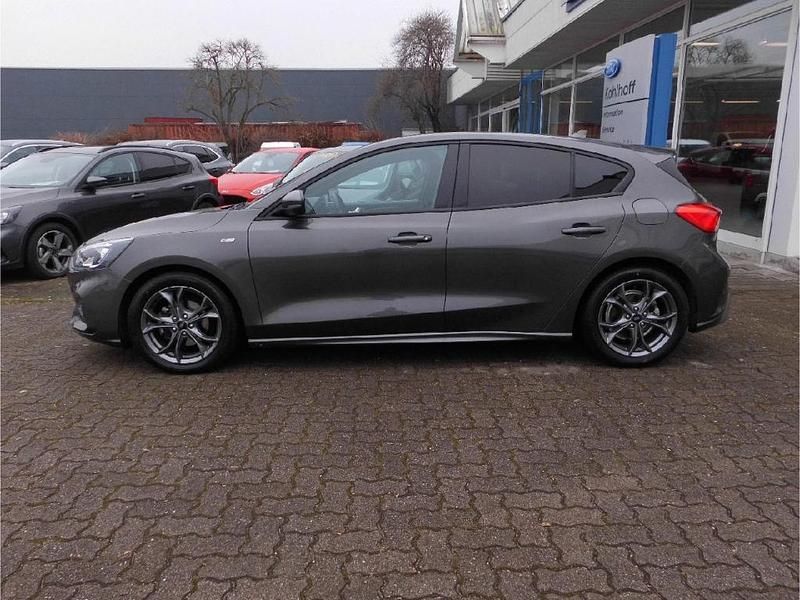 Gebraucht Ford Focus 155 PS (114 kW) 2020 Magneticgrau (metallic) (metallic) Limousine