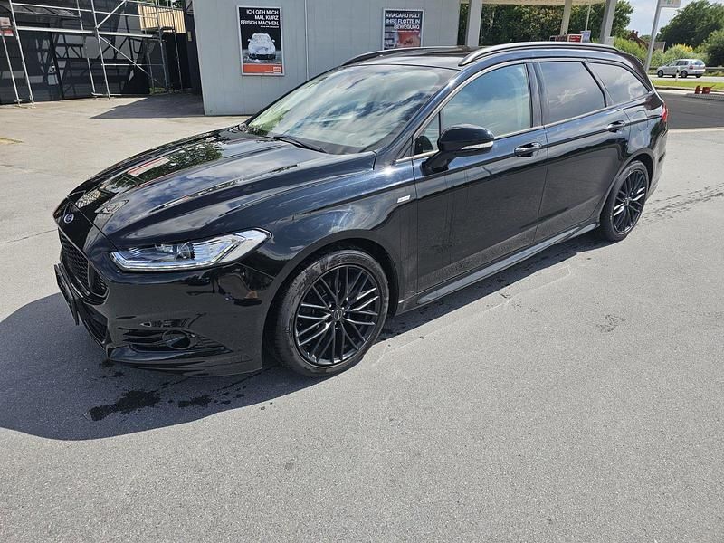 Schwarz Gebraucht 2017 Ford Mondeo Kombi | 17.000 € (Teuer) - Bild 1/4