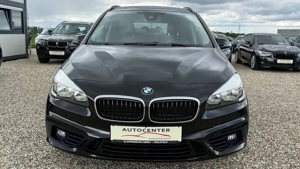 Gebraucht BMW 220 Sport Line 192 PS (141 kW) 2016 Schwarz Kombi