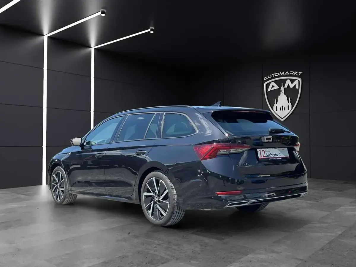 Gebraucht Skoda Octavia SportLine 190 PS (139 kW) 2022 Schwarz Limousine