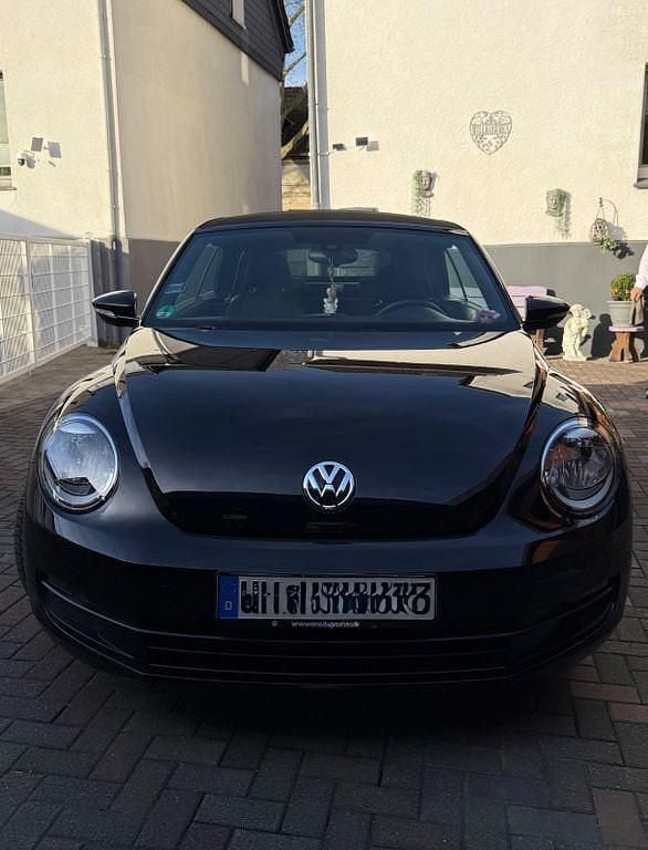 Używany VW Beetle 105 KM (77 kW) 2016 Czarny Hatchback