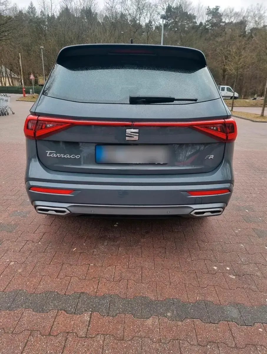 Gebraucht Seat Tarraco FR 150 PS (110 kW) 2023 Grau SUV