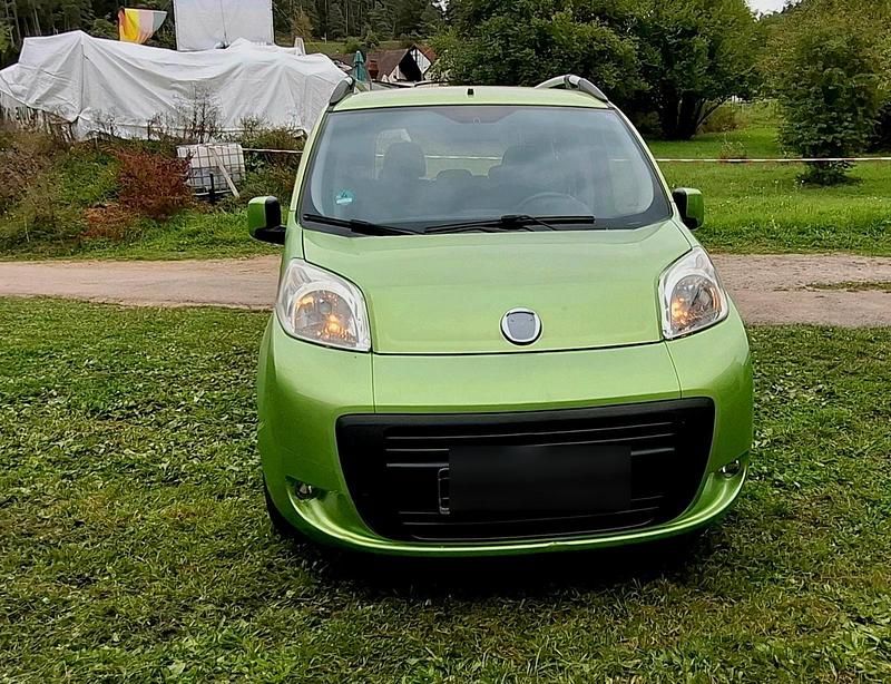 Grün Gebraucht 2008 Fiat Fiorino Trekking Van / Kleinbus | 1.950 € - Bild 1/4