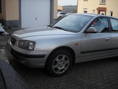Gebraucht Hyundai Elantra GLS 139 PS (102 kW) 2001 Silber Limousine