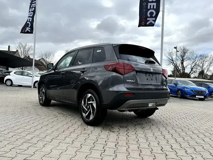 Neu Suzuki Vitara GLX 110 PS (80 kW) 2025 Titangrau metallic SUV