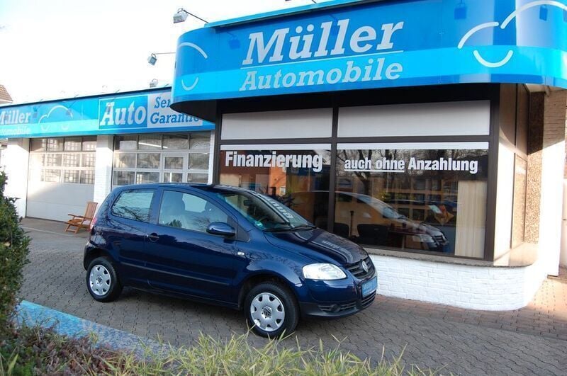 Blau Gebraucht 2006 VW Fox Basis Kleinwagen | 3.490 € - Bild 1/4
