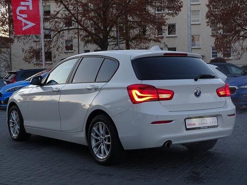 Gebraucht BMW 118 Advantage 150 PS (110 kW) 2018 Weiß Kleinwagen
