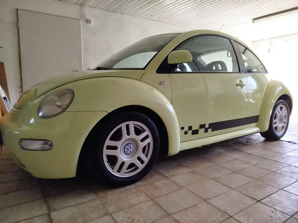 Gebraucht VW New Beetle 115 PS (84 kW) 1999 Gelb Kleinwagen