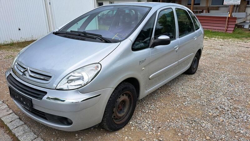 Grau Gebraucht 2006 Citroën Xsara Picasso Van / Kleinbus | 500 € (Superpreis) - Bild 1/4