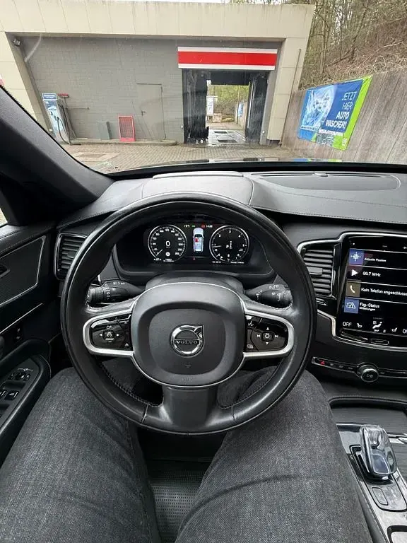 Gebraucht Volvo XC90 Inscription 235 PS (172 kW) 2020 Schwarz SUV