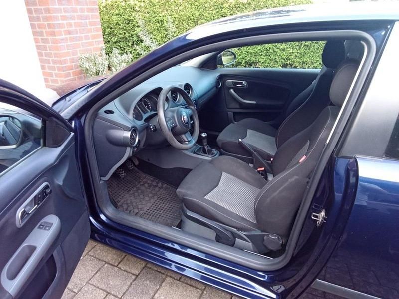 Gebraucht Seat Ibiza Comfort 70 PS (51 kW) 2008 Blau Kleinwagen