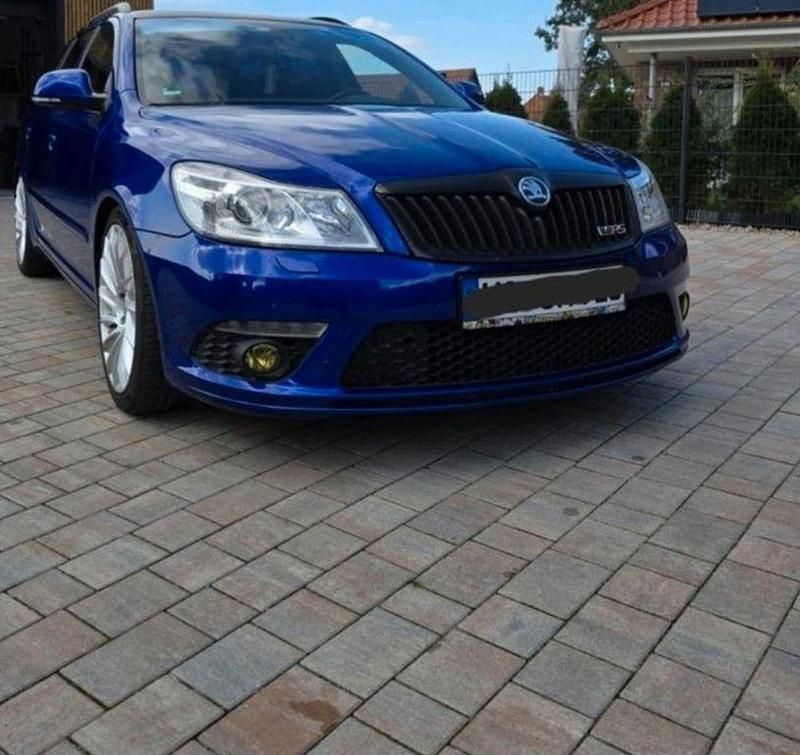 Blau Gebraucht 2009 Skoda Octavia vRS Limousine | 8.495 € - Bild 1/4