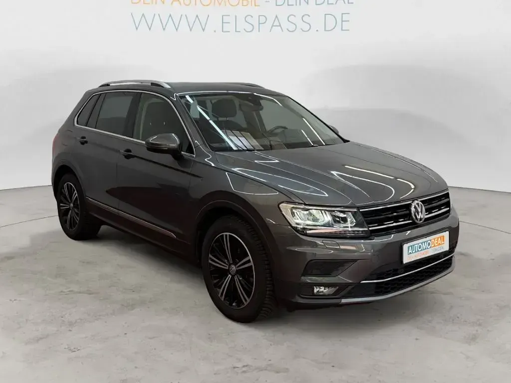 Gebraucht VW Tiguan Highline 150 PS (110 kW) 2020 Grau SUV