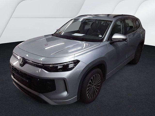 Gebraucht VW Tayron Life 150 PS (110 kW) 2025 Oyster silver metallic (metallic) SUV