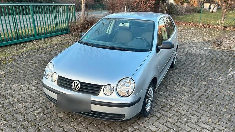 Gebraucht VW Polo 72 PS (52 kW) 2003 Silber Kleinwagen