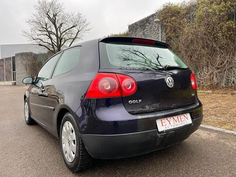 Gebraucht VW Golf 105 PS (77 kW) 2004 Violet Limousine