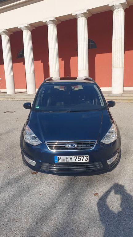 Gebraucht Ford Galaxy Titanium 140 PS (102 kW) 2013 Blau Van / Kleinbus
