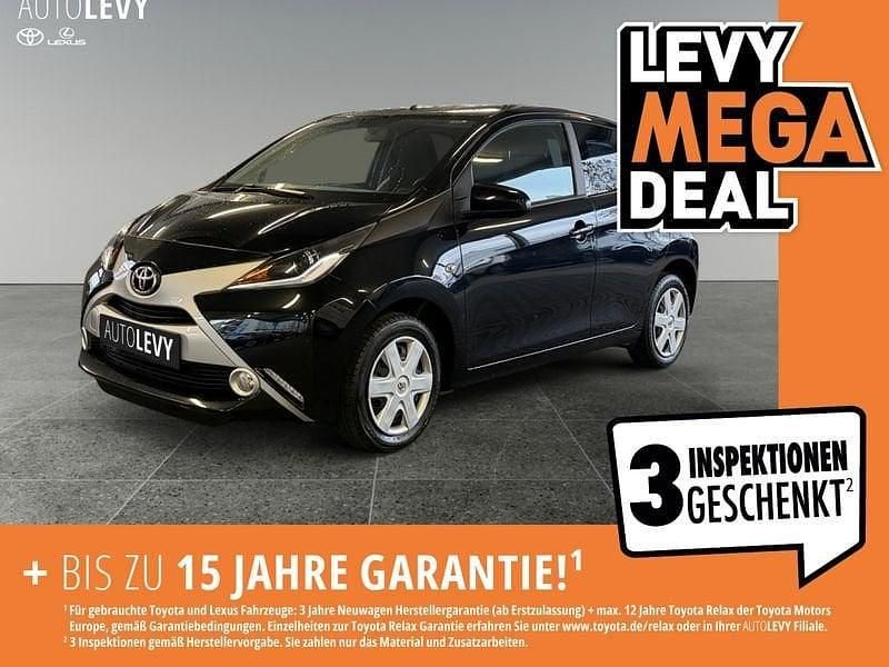 Schwarz Gebraucht 2017 Toyota Aygo X-play Kleinwagen | 7.890 € (Guter Preis) - Bild 1/4