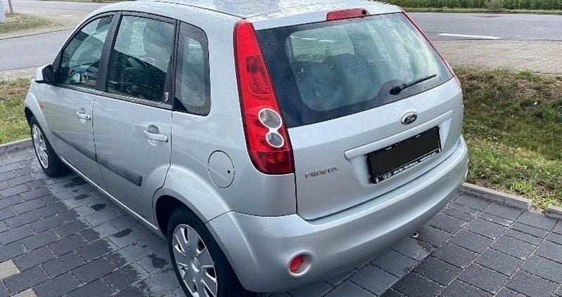 Gebraucht Ford Fiesta 101 PS (74 kW) 2006 Grau Kleinwagen