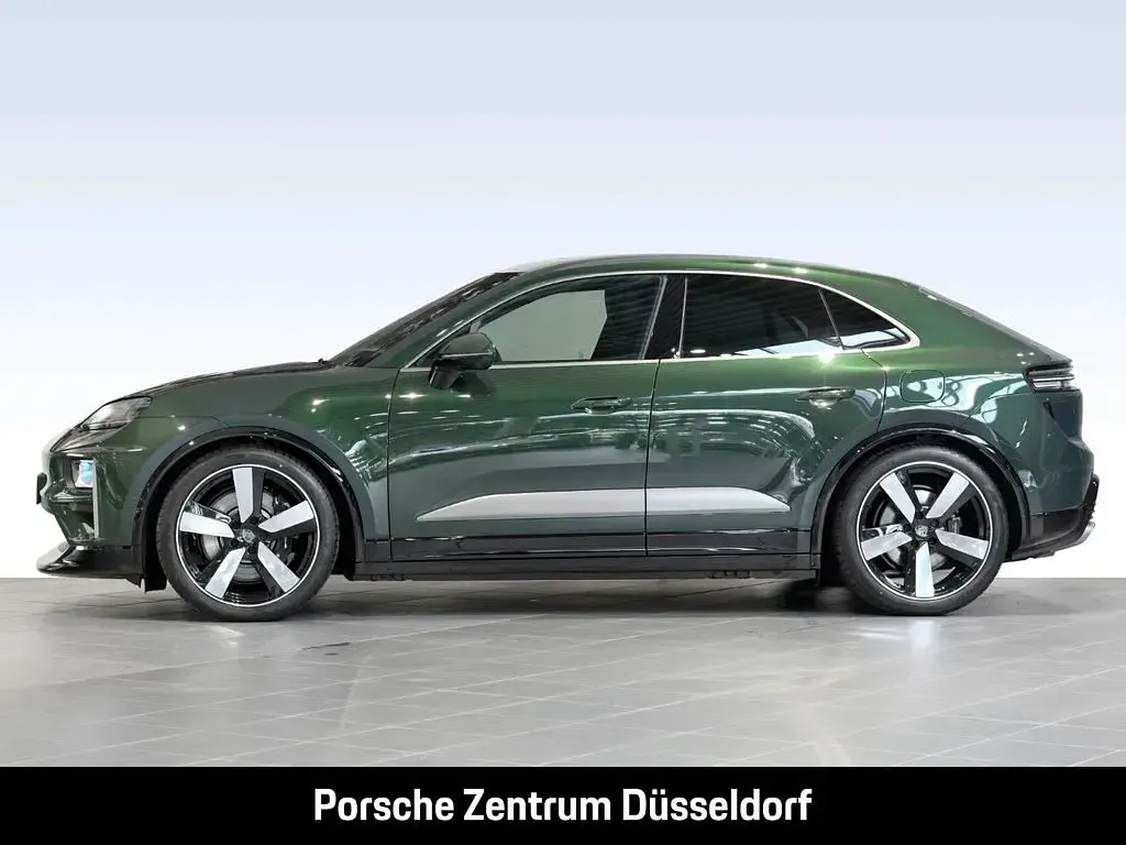 Gebraucht Porsche Macan Turbo 469 kW (639 PS) 2026 Oakgrünmetallic neo SUV