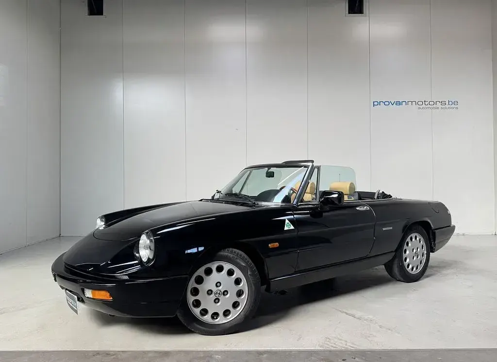 Gebraucht Alfa Romeo Spider 122 PS (89 kW) 1991 Schwarz Cabrio