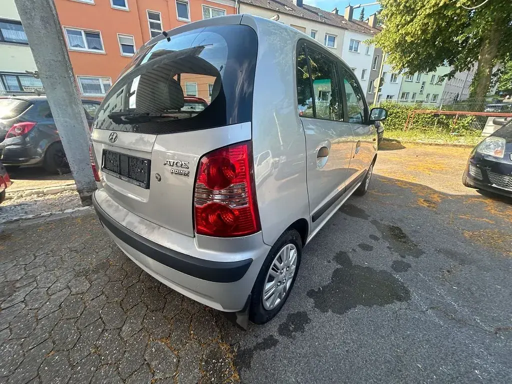 Gebraucht Hyundai Atos 63 PS (46 kW) 2007 Bright silver Kleinwagen