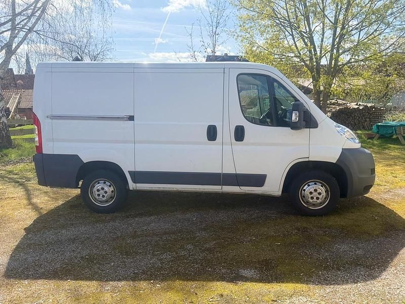 Second-hand Citroën Jumper 110 CP (80 kW) 2013 Alb Monovolum