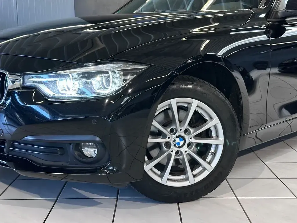 Gebraucht BMW 318 Advantage 150 PS (110 kW) 2018 Schwarz Kombi