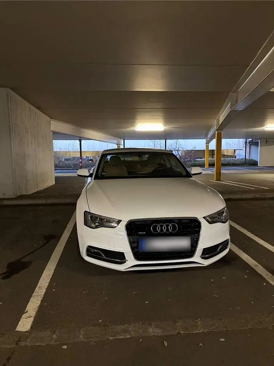 Gebraucht Audi A5 Sport 220 PS (161 kW) 2014 Weiß Coupé