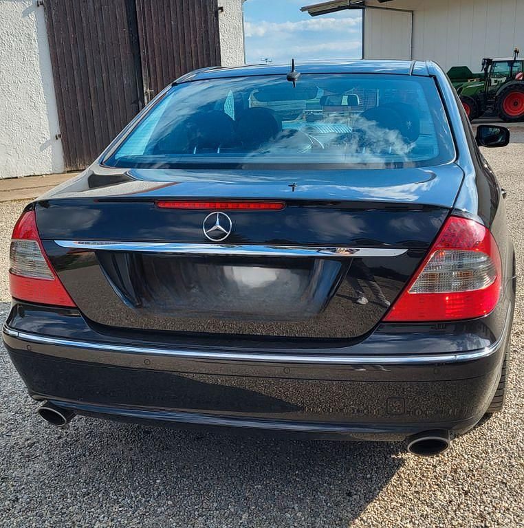 Gebraucht Mercedes 320 224 PS (164 kW) 2008 Schwarz Limousine