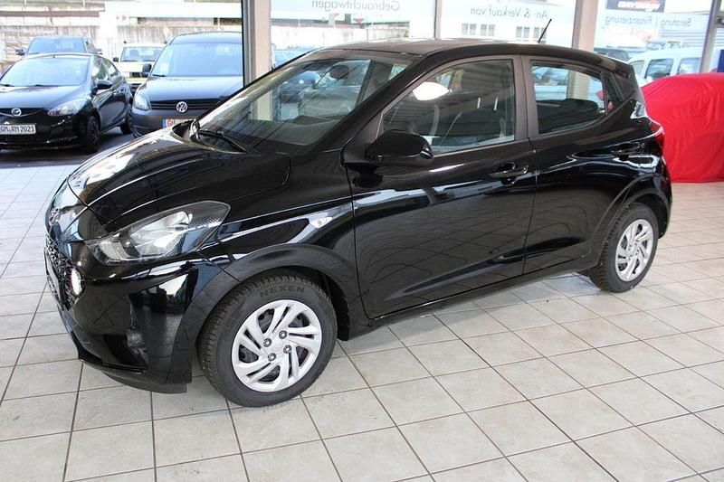 Schwarz Gebraucht 2022 Hyundai i10 Select Kleinwagen | 10.600 € (Guter Preis) - Bild 1/3