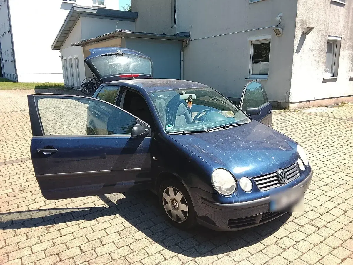 Gebraucht VW Polo 64 PS (47 kW) 2003 Blau Limousine