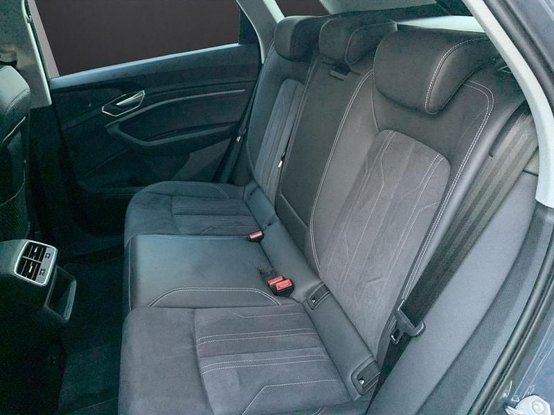 Gebraucht Audi Q8 e-tron Advanced 250 kW (340 PS) 2023 Grau SUV