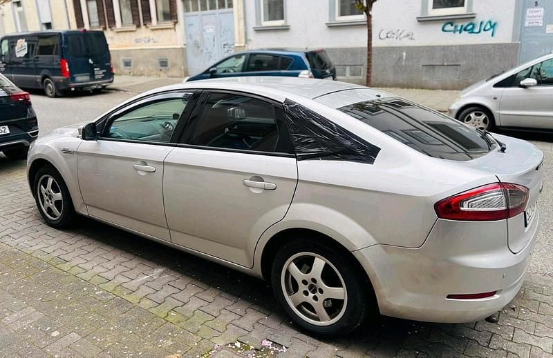 Gebraucht Ford Mondeo 2010 Grau Limousine