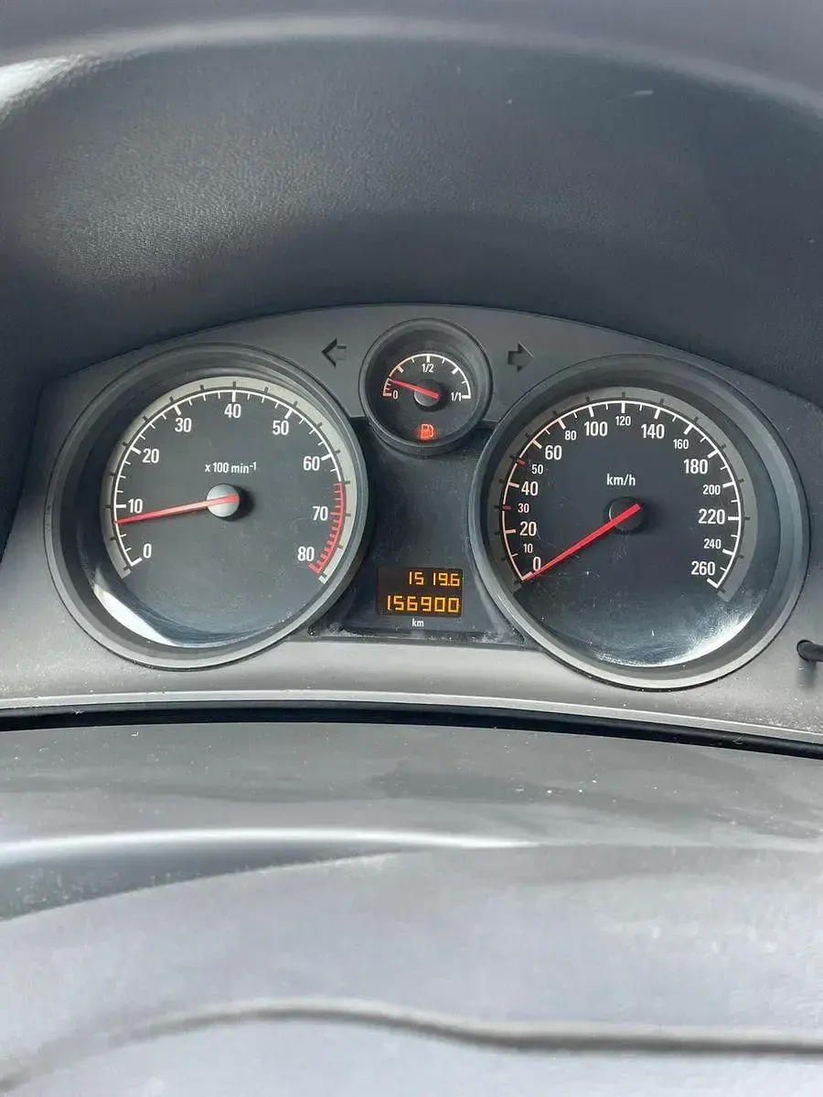 Second-hand Opel Astra 90 CP (66 kW) 2009 Negru Berlinǎ