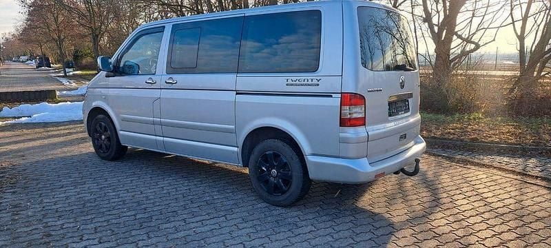 Second-hand VW T5 174 CP (127 kW) 2005 Argintiu Van
