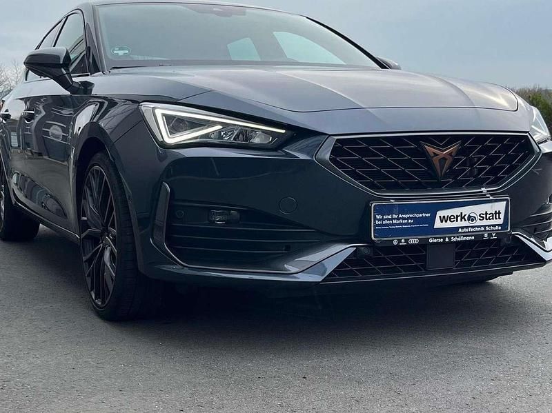 Gebraucht Cupra Leon VZ 150 PS (110 kW) 2022 "magnetic tech" Kleinwagen