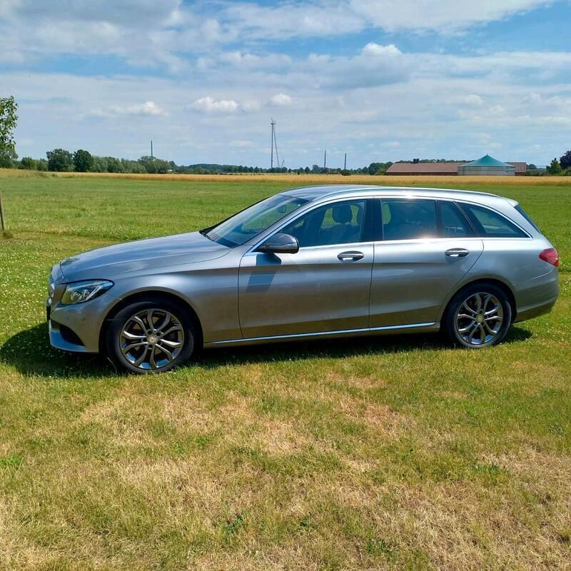 Silber Gebraucht 2015 Mercedes C200 Kombi | 15.850 € (Guter Preis) - Bild 1/4