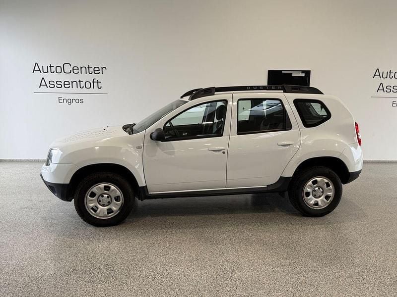 Weiß Gebraucht 2016 Dacia Duster Lauréate SUV | 5.700 € (Guter Preis) - Bild 1/3