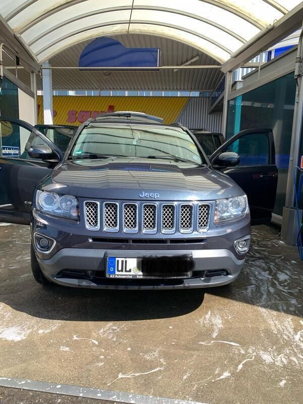 Schwarz Gebraucht 2014 Jeep Compass Limited SUV | 11.000 € - Bild 1/4