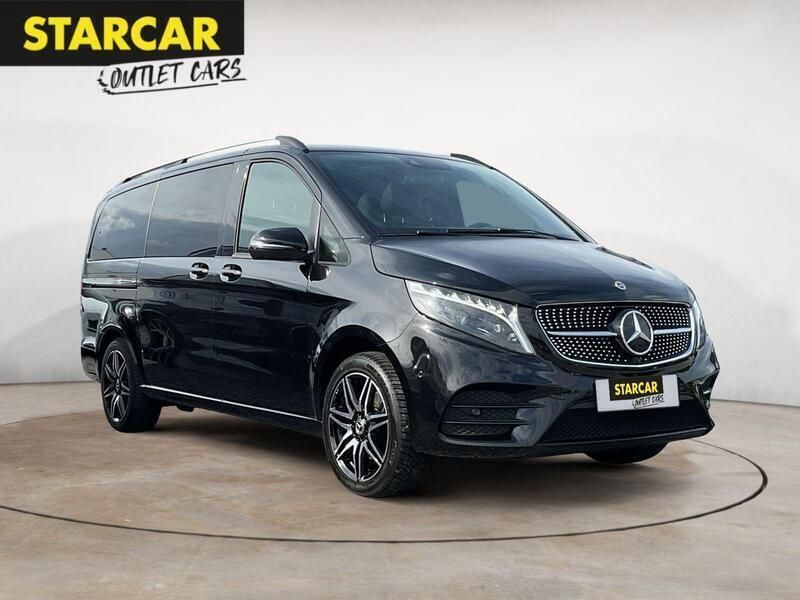 Obsidianschwarz metallic Gebraucht 2024 Mercedes V300 Avantgarde Van / Kleinbus | 73.970 € (Teuer) - Bild 1/4