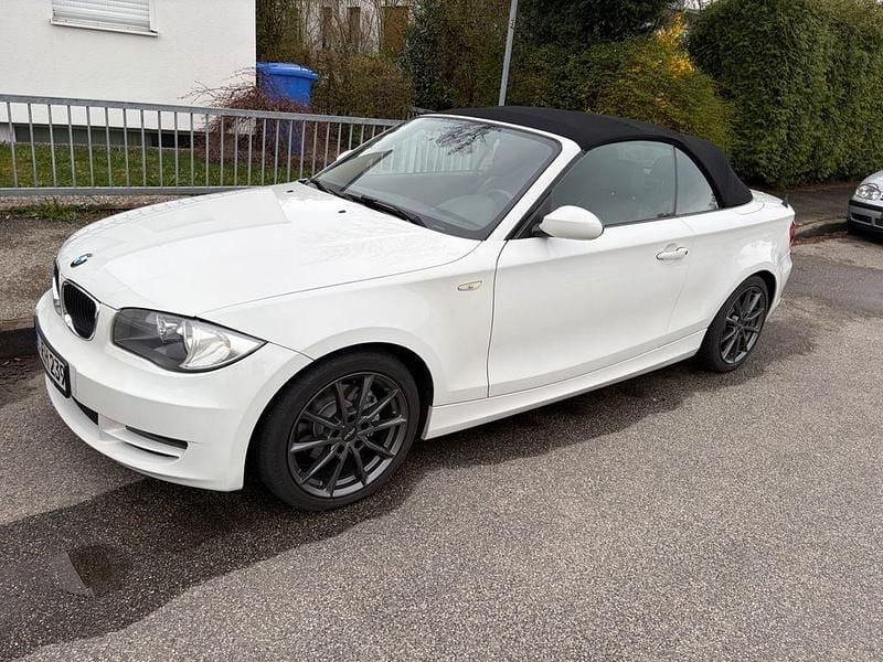 Gebraucht BMW 120 Cabriolet 170 PS (125 kW) 2008 Weiß Cabrio