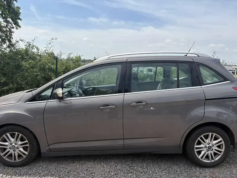 Gebraucht Ford Grand C-Max Titanium 150 PS (110 kW) 2014 Braun Van / Kleinbus