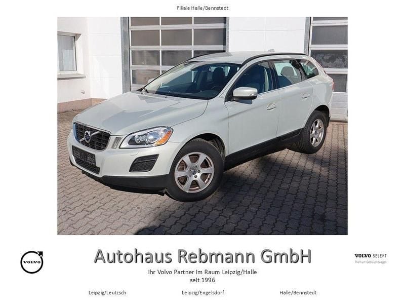 Cosmic white Gebraucht 2012 Volvo XC60 Momentum SUV | 9.000 € (Guter Preis) - Bild 1/4