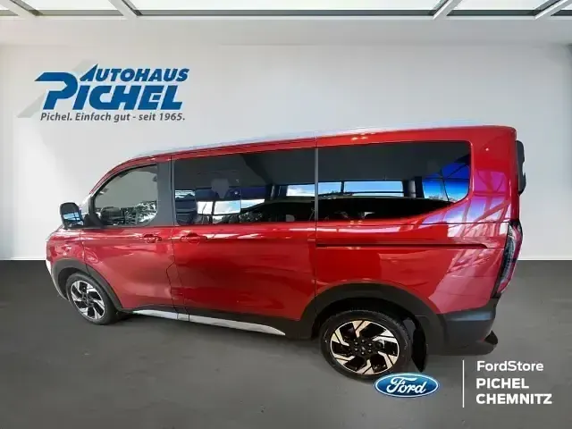 Gebraucht Ford Tourneo Custom Active 170 PS (125 kW) 2025 Rot Van