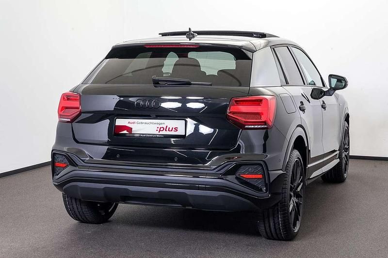 Gebraucht Audi Q2 S-Line 150 PS (110 kW) 2025 Schwarz SUV