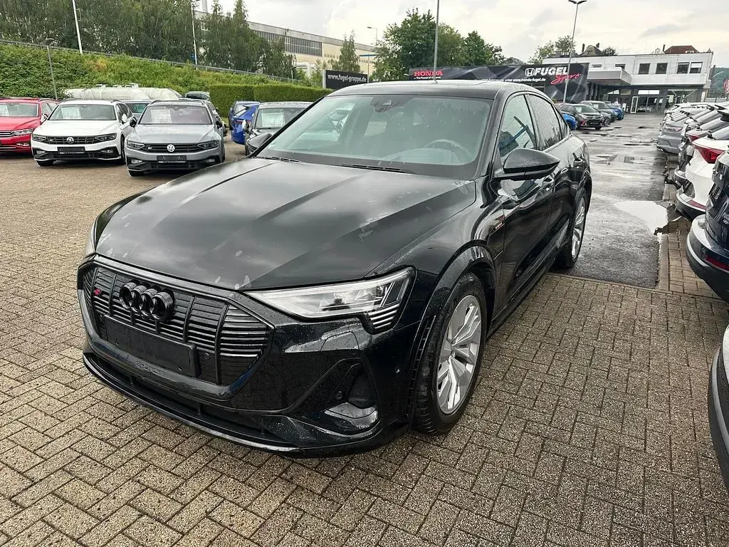 Gebraucht Audi e-tron Sportback Ambiente 369 kW (503 PS) 2022 Mythosschwarz metallic SUV