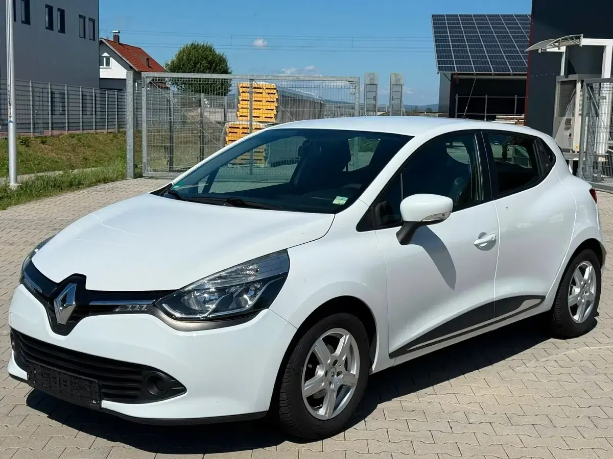Gebraucht Renault Clio IV Dynamique 73 PS (53 kW) 2014 Weiß Limousine