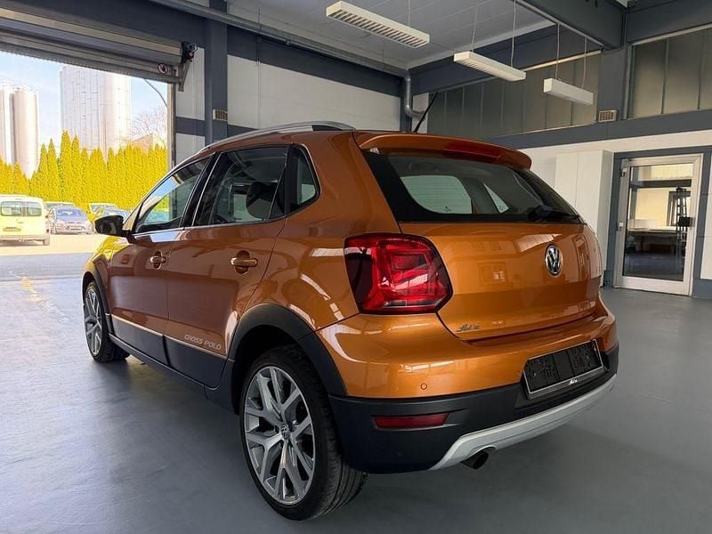 Gebraucht VW Polo Cross 110 PS (80 kW) 2015 Orange Kleinwagen