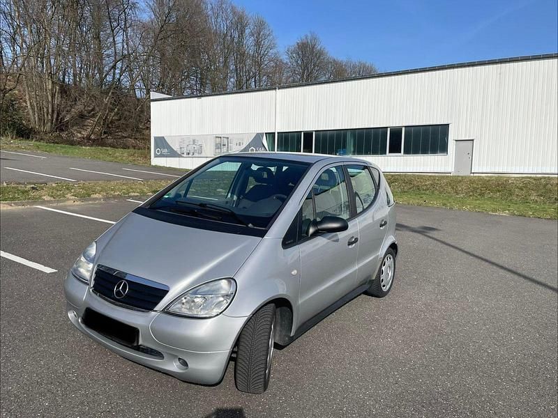 Gebraucht Mercedes A140 Classic 82 PS (60 kW) 2000 Silber Van / Kleinbus